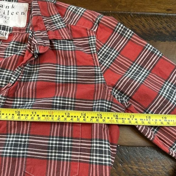 Frank & Eileen Barry Shirt Womens Small Red Plaid Button Down Made in USA - Picture 7 of 11